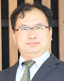 西澤 真裕